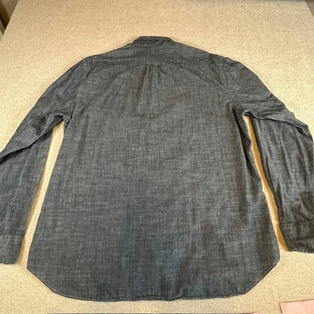 Vintage J. Crew Men's Chambray Denim Blue Long Sleeve Cotton Button Up Shirt LG